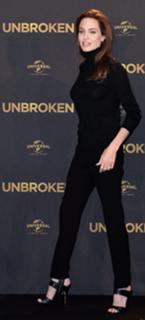 Angelina Jolie feet photo thumbnail