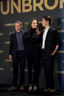 Angelina Jolie feet photo thumbnail