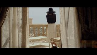 Angelina Jolie feet photo thumbnail