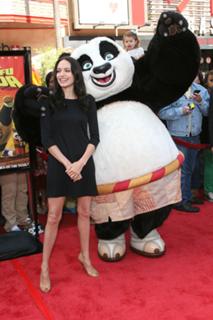 Angelina Jolie feet photo thumbnail