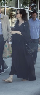 Angelina Jolie feet photo thumbnail