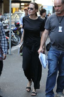 Angelina Jolie feet photo thumbnail