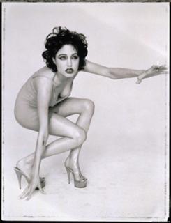 Angelina Jolie feet photo thumbnail