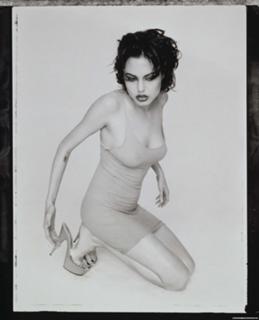 Angelina Jolie feet photo thumbnail