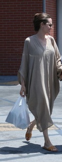 Angelina Jolie feet photo thumbnail