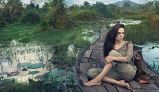 Angelina Jolie feet photo thumbnail
