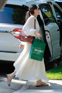 Angelina Jolie feet photo thumbnail