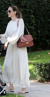 Angelina Jolie feet photo thumbnail