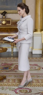 Angelina Jolie feet photo thumbnail