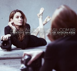 Angelina Jolie feet photo thumbnail