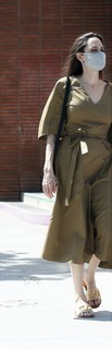 Angelina Jolie feet photo thumbnail