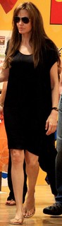 Angelina Jolie feet photo thumbnail
