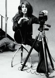 Angelina Jolie feet photo thumbnail