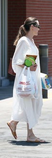 Angelina Jolie feet photo thumbnail