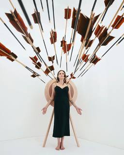 Angelina Jolie feet photo thumbnail