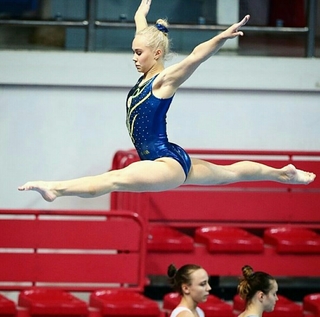 Angelina Melnikova feet photo 20