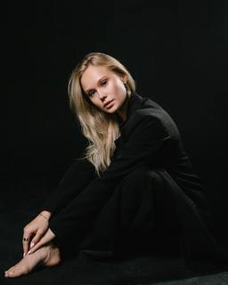 Angelina Melnikova feet photo 3