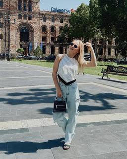 Angelina Melnikova feet photo 3