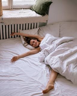 Angelina Strechina feet photo thumbnail