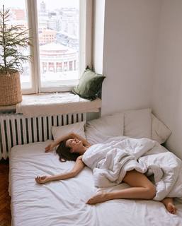 Angelina Strechina feet photo thumbnail