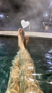 Angelina Strechina feet photo thumbnail