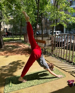 Angelina Strechina feet photo thumbnail