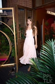 Angelina Strechina feet photo 4