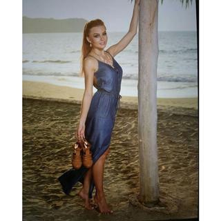 Angelique Boyer feet photo thumbnail