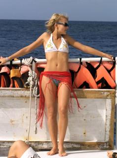 Angelique Boyer feet photo thumbnail