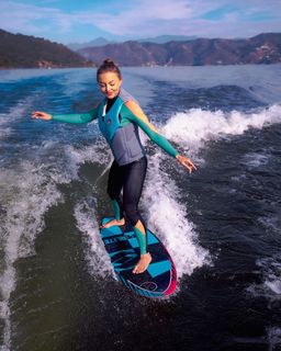 Angelique Boyer feet photo thumbnail