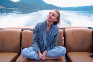 Angelique Boyer feet photo thumbnail