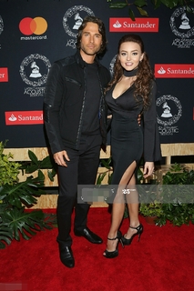 Angelique Boyer feet photo thumbnail