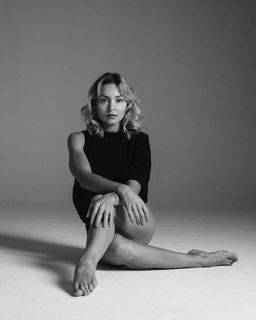 Angelique Boyer feet photo thumbnail