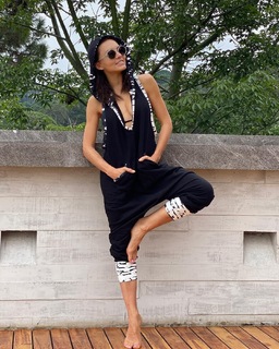 Angelique Boyer feet photo thumbnail