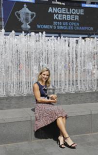 Angelique Kerber feet photo thumbnail