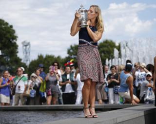 Angelique Kerber feet photo thumbnail