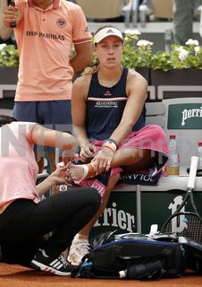 Angelique Kerber feet photo thumbnail