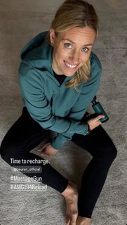 Angelique Kerber feet photo thumbnail