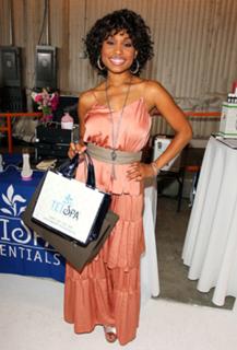 Angell Conwell feet photo 19
