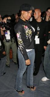 Angell Conwell feet photo 15