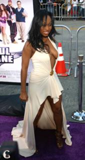 Angell Conwell feet photo 4