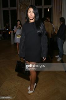 Anggun feet photo 16