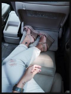 Anggun feet photo 10
