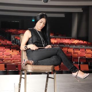 Anggun feet photo 6