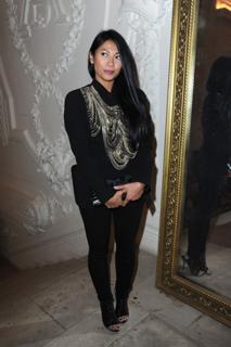 Anggun feet photo 16