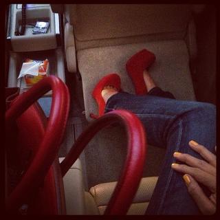 Anggun feet photo 7