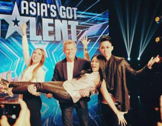 Anggun feet photo 19