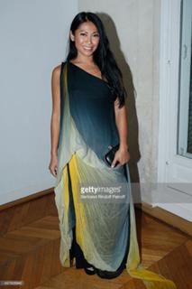 Anggun feet photo 11