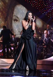 Anggun feet photo 3