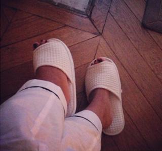 Anggun feet photo 13